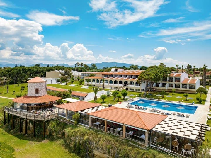 Pavlina Beach Hotel, Řecko
