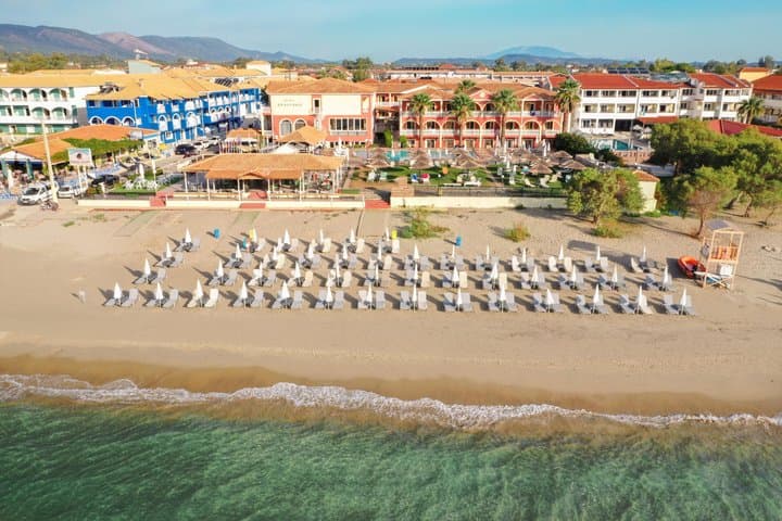 Anastasia Beach, Řecko