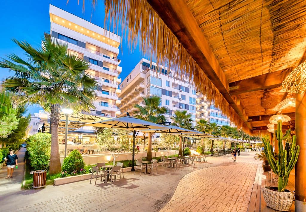 Gloria Palace Hotel & SPA, Albánie