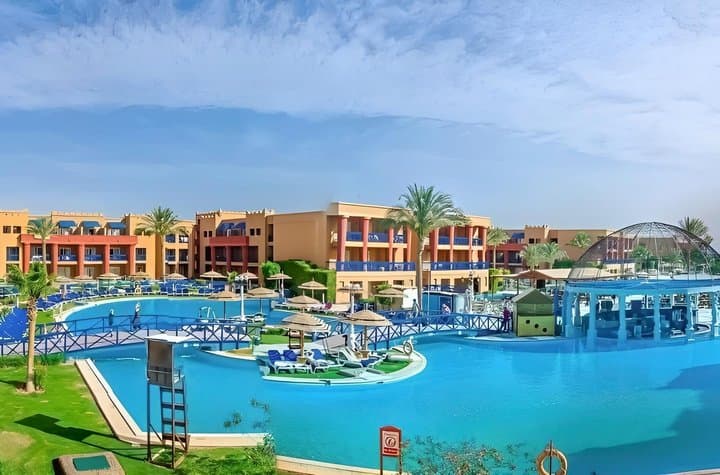 Titanic Palace Resort